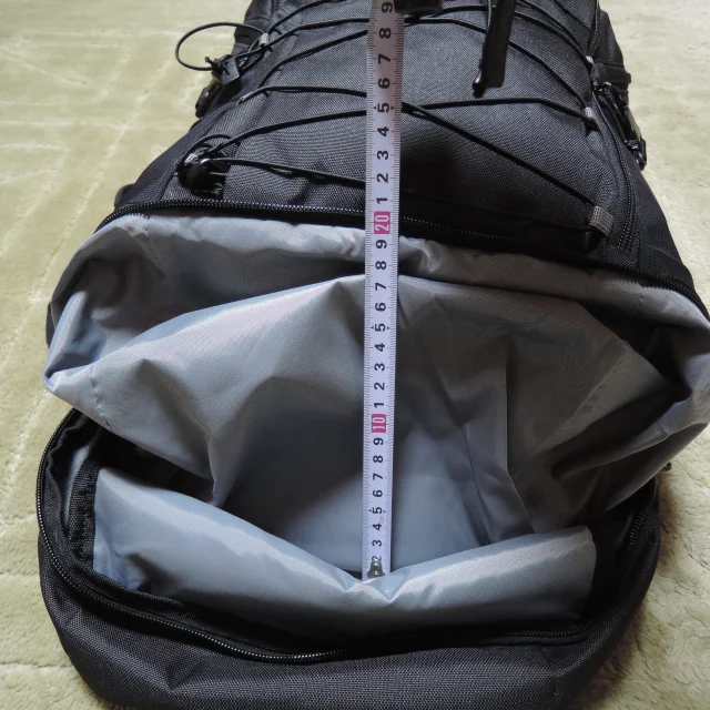 QUECHUA Arpenaz 500 30L 採寸 奥行